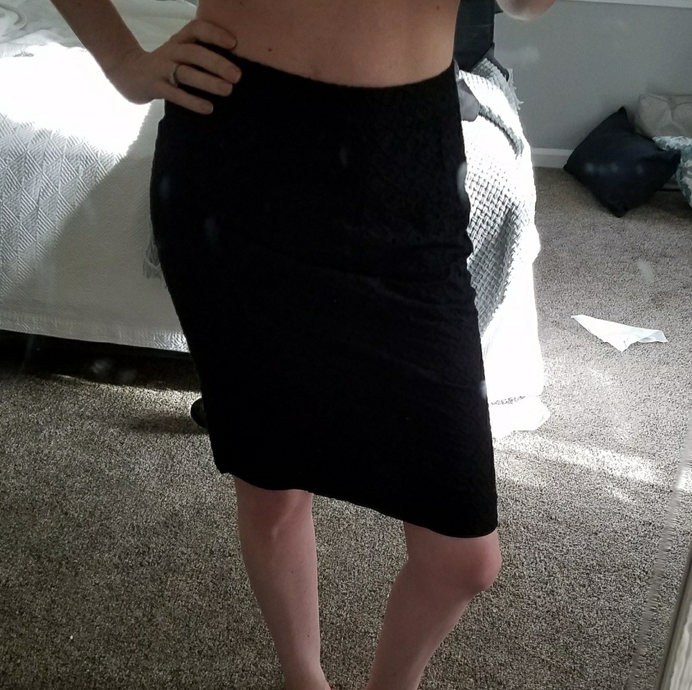 Loft Pencil Skirt - Black